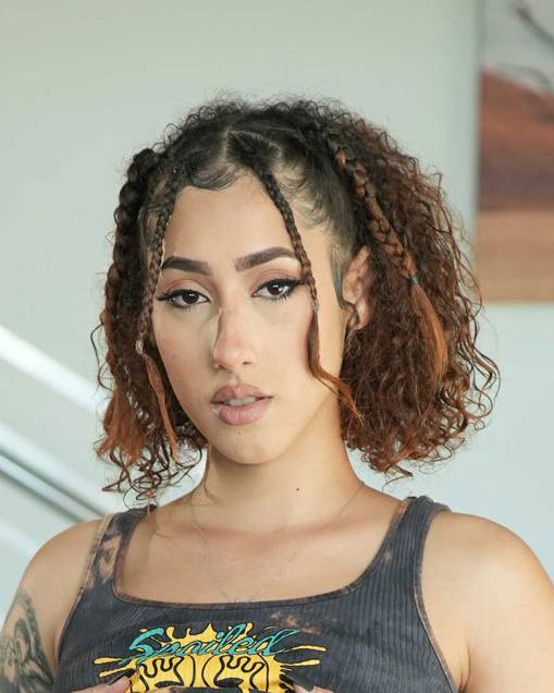 Who Is Kira Perez? Age, Early Life, Career, Net Worth & Personal Life